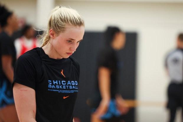 Sky guard Hailey Van Lith practices during the first day of training camp Sunday, April 27, 2025, at Sachs Recreation Center in Deerfield. (Eileen T. Meslar/Chicago Tribune)